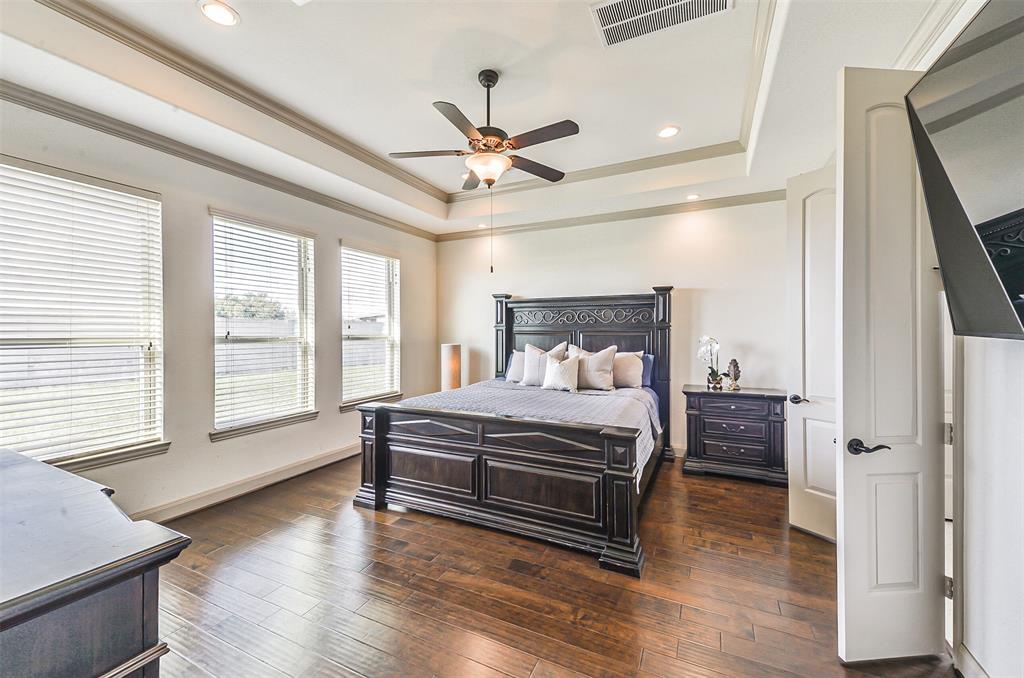 2513 2 Marble Hollow Court, Friendswood, Texas 77546, 5 Bedrooms Bedrooms, 17 Rooms Rooms,4 BathroomsBathrooms,Single-family,For Sale,Marble Hollow,68540824