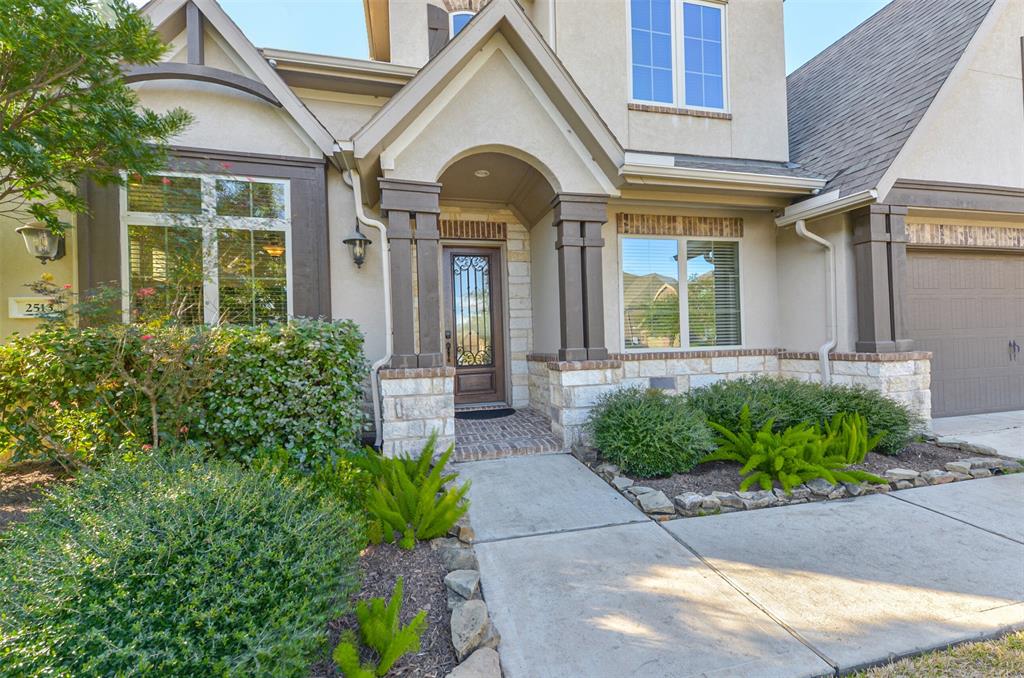 2513 2 Marble Hollow Court, Friendswood, Texas 77546, 5 Bedrooms Bedrooms, 17 Rooms Rooms,4 BathroomsBathrooms,Single-family,For Sale,Marble Hollow,68540824