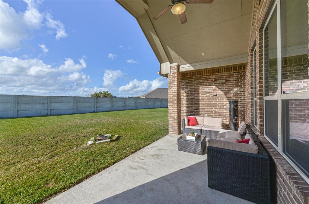 2513 2 Marble Hollow Court, Friendswood, Texas 77546, 5 Bedrooms Bedrooms, 17 Rooms Rooms,4 BathroomsBathrooms,Single-family,For Sale,Marble Hollow,68540824