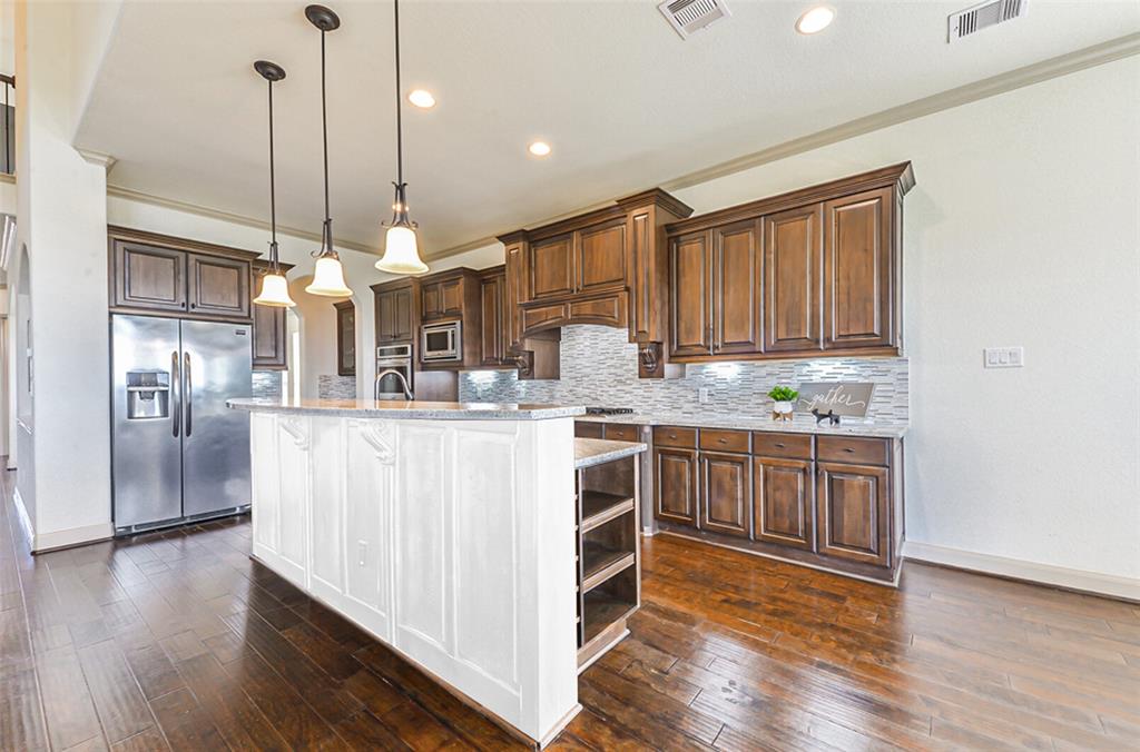2513 2 Marble Hollow Court, Friendswood, Texas 77546, 5 Bedrooms Bedrooms, 17 Rooms Rooms,4 BathroomsBathrooms,Single-family,For Sale,Marble Hollow,68540824