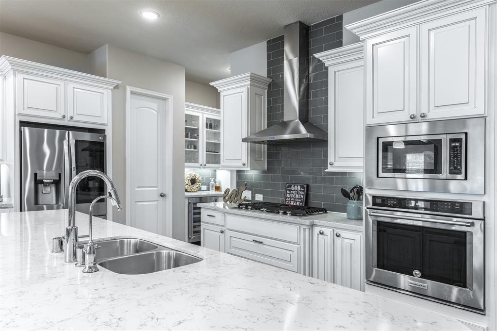 8911 2 Wandering Willow Drive, Richmond, Texas 77406, 4 Bedrooms Bedrooms, 10 Rooms Rooms,4 BathroomsBathrooms,Single-family,For Sale,Wandering Willow,57846145