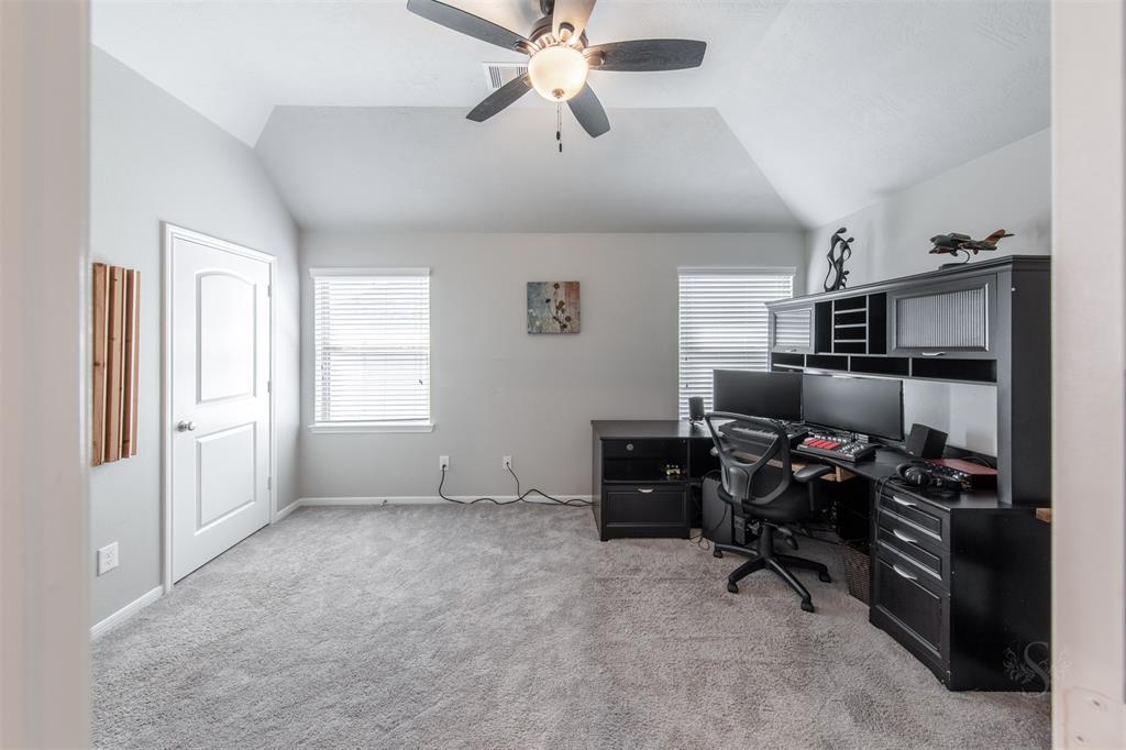 8911 2 Wandering Willow Drive, Richmond, Texas 77406, 4 Bedrooms Bedrooms, 10 Rooms Rooms,4 BathroomsBathrooms,Single-family,For Sale,Wandering Willow,57846145