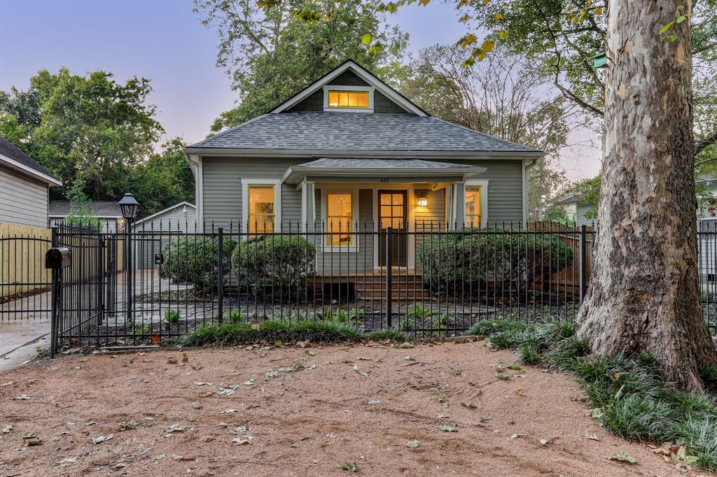 411 2 Archer Street, Houston, Texas 77009, 3 Bedrooms Bedrooms, 8 Rooms Rooms,2 BathroomsBathrooms,Single-family,For Sale,Archer,35260037