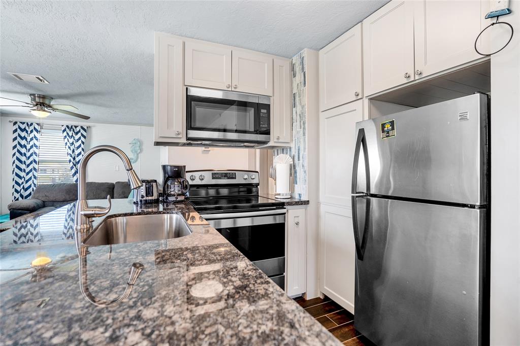 4031 1 Kent Drive, Galveston, Texas 77554, 2 Bedrooms Bedrooms, 2 Rooms Rooms,2 BathroomsBathrooms,Single-family,For Sale,Kent,57519659