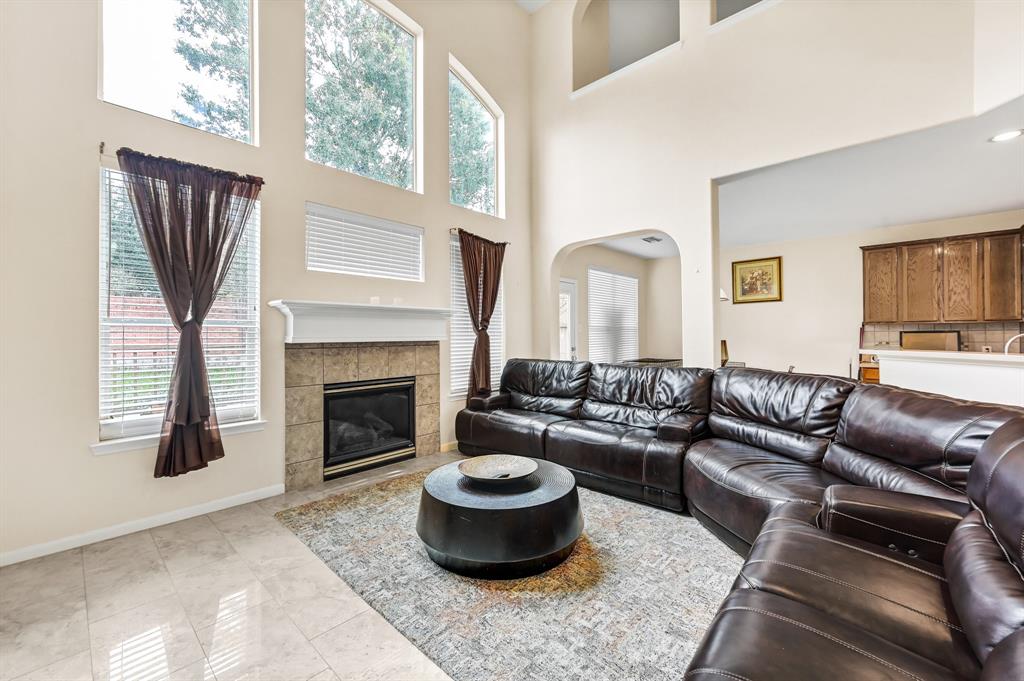 6702 2 Wintergrove Court, Houston, Texas 77049, 6 Bedrooms Bedrooms, 11 Rooms Rooms,3 BathroomsBathrooms,Single-family,For Sale,Wintergrove,65043849