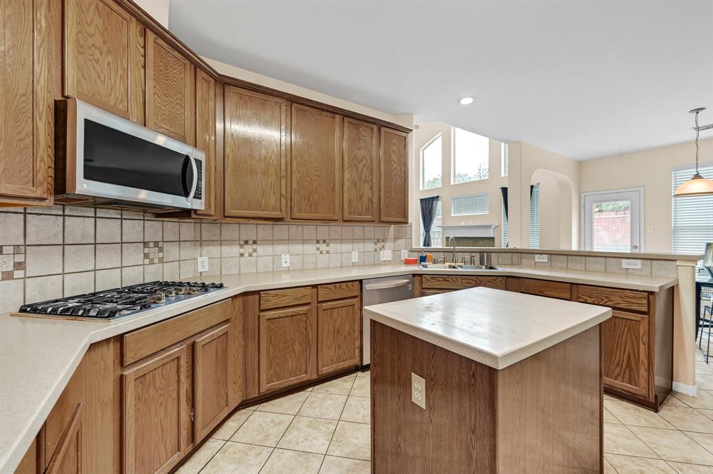 6702 2 Wintergrove Court, Houston, Texas 77049, 6 Bedrooms Bedrooms, 11 Rooms Rooms,3 BathroomsBathrooms,Single-family,For Sale,Wintergrove,65043849