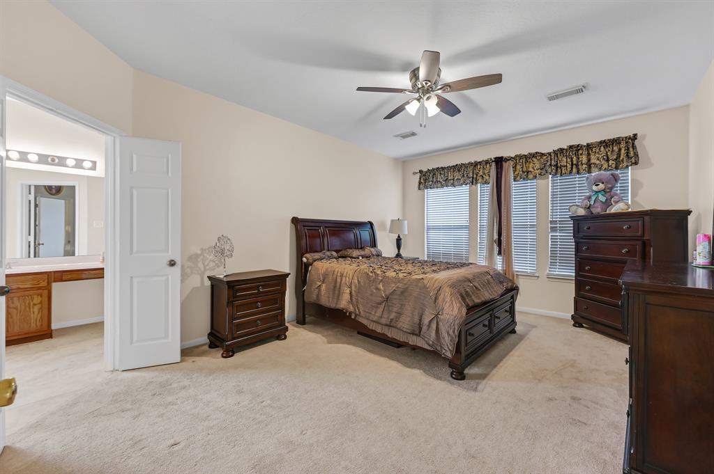 6702 2 Wintergrove Court, Houston, Texas 77049, 6 Bedrooms Bedrooms, 11 Rooms Rooms,3 BathroomsBathrooms,Single-family,For Sale,Wintergrove,65043849