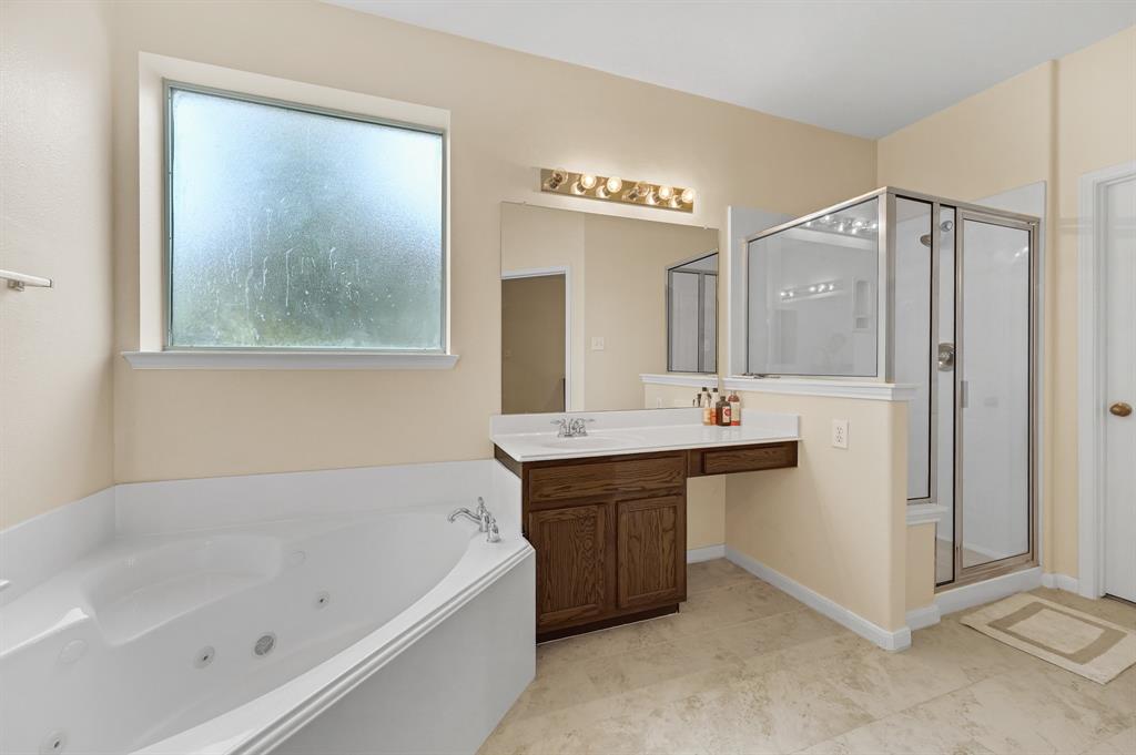 6702 2 Wintergrove Court, Houston, Texas 77049, 6 Bedrooms Bedrooms, 11 Rooms Rooms,3 BathroomsBathrooms,Single-family,For Sale,Wintergrove,65043849
