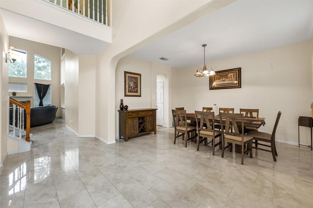 6702 2 Wintergrove Court, Houston, Texas 77049, 6 Bedrooms Bedrooms, 11 Rooms Rooms,3 BathroomsBathrooms,Single-family,For Sale,Wintergrove,65043849