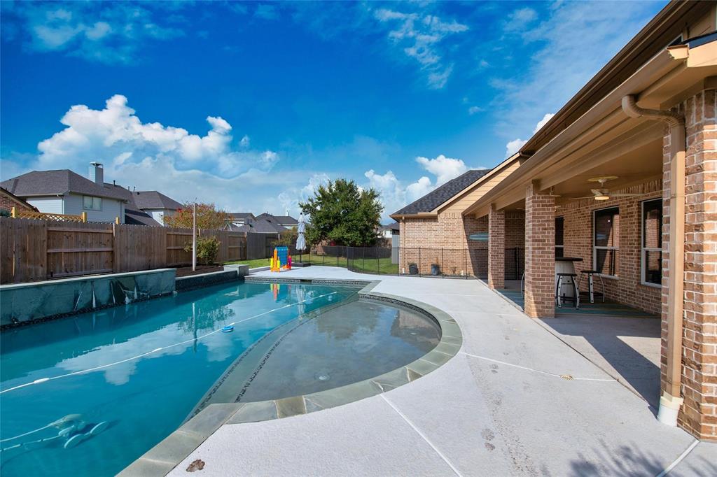 28503 2 Firethorne Road, Katy, Texas 77494, 5 Bedrooms Bedrooms, 16 Rooms Rooms,4 BathroomsBathrooms,Single-family,For Sale,Firethorne,32018078