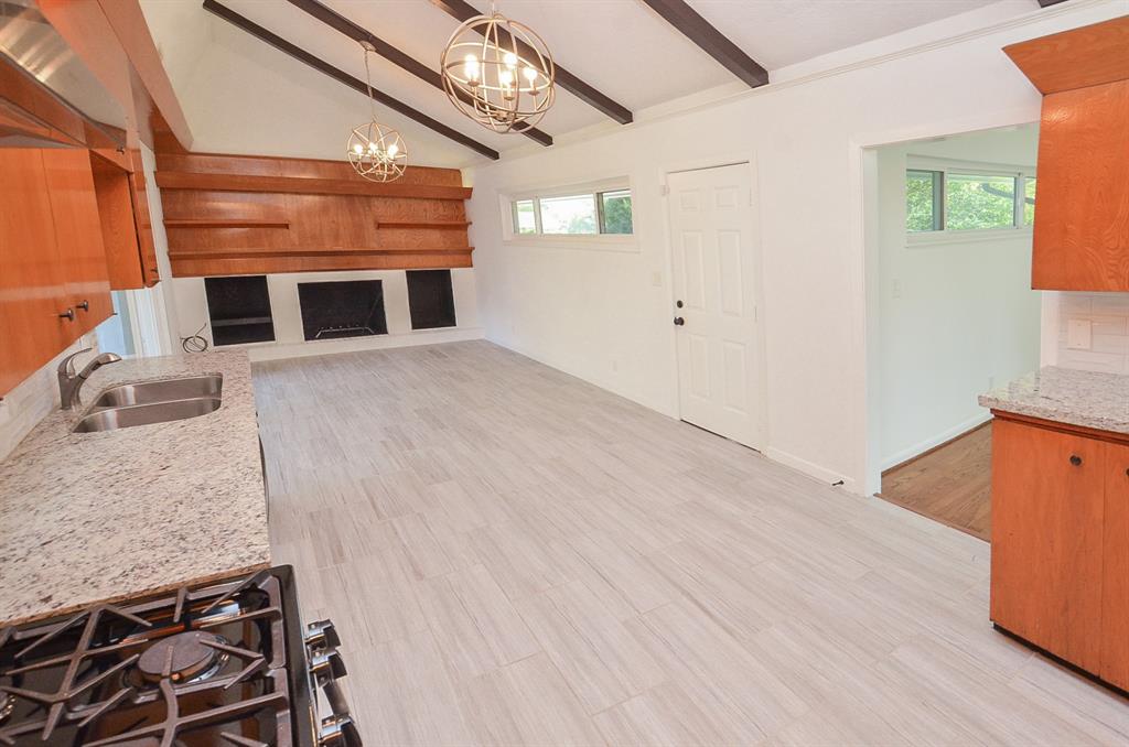 4802 1 Briarbend Drive, Houston, Texas 77035, 3 Bedrooms Bedrooms, 7 Rooms Rooms,2 BathroomsBathrooms,Single-family,For Sale,Briarbend,79924584