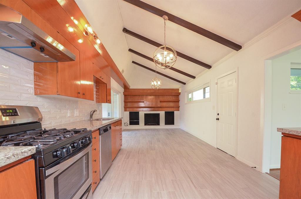 4802 1 Briarbend Drive, Houston, Texas 77035, 3 Bedrooms Bedrooms, 7 Rooms Rooms,2 BathroomsBathrooms,Single-family,For Sale,Briarbend,79924584