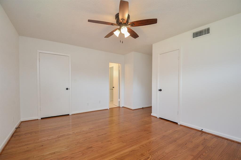 4802 1 Briarbend Drive, Houston, Texas 77035, 3 Bedrooms Bedrooms, 7 Rooms Rooms,2 BathroomsBathrooms,Single-family,For Sale,Briarbend,79924584