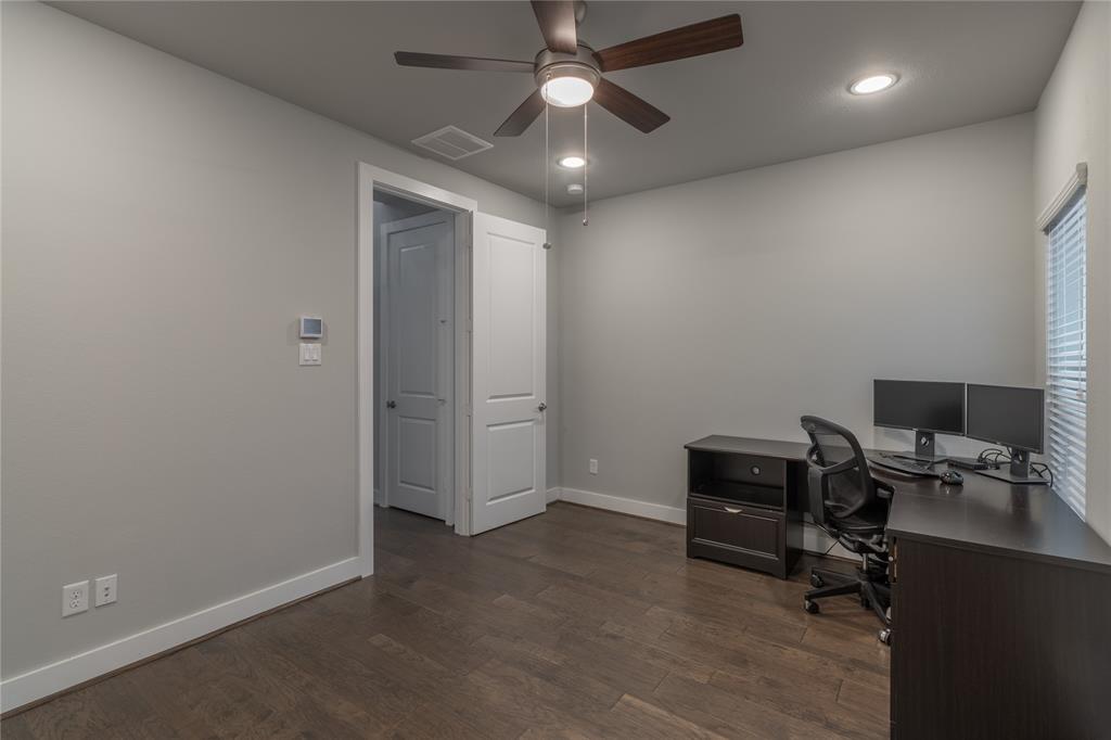 414 3 28th Street, Houston, Texas 77008, 3 Bedrooms Bedrooms, 6 Rooms Rooms,3 BathroomsBathrooms,Single-family,For Sale,28th,51270167