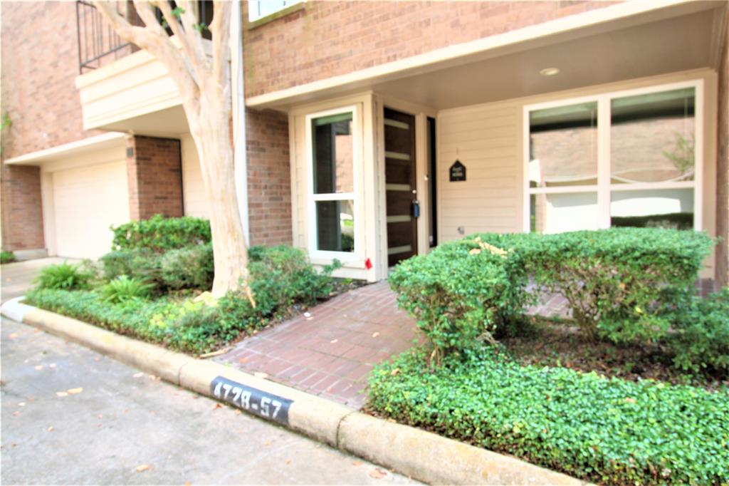 4728 2 Post Oak Timber Drive, Houston, Texas 77056, 3 Bedrooms Bedrooms, 7 Rooms Rooms,2 BathroomsBathrooms,Townhouse/condo,For Sale,Post Oak Timber,12066501