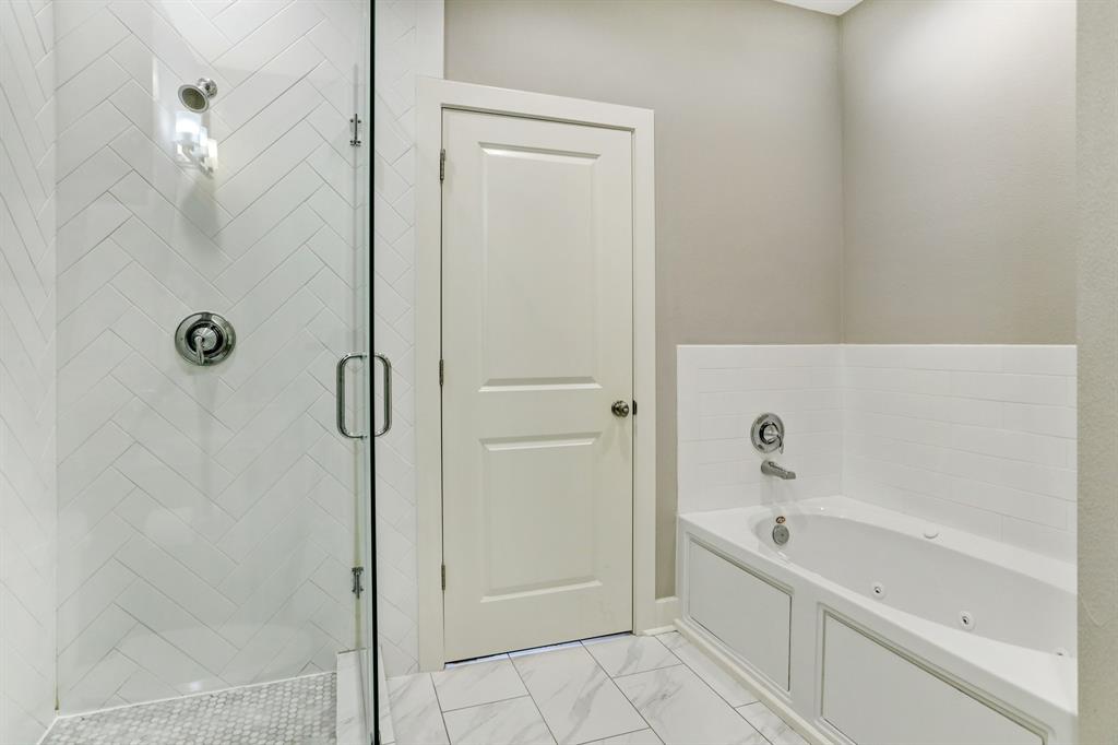 2545 4 Calumet Street, Houston, Texas 77004, 3 Bedrooms Bedrooms, 6 Rooms Rooms,3 BathroomsBathrooms,Single-family,For Sale,Calumet,69461907