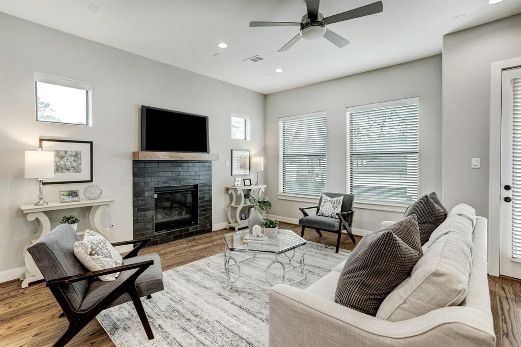 2545 4 Calumet Street, Houston, Texas 77004, 3 Bedrooms Bedrooms, 6 Rooms Rooms,3 BathroomsBathrooms,Single-family,For Sale,Calumet,69461907