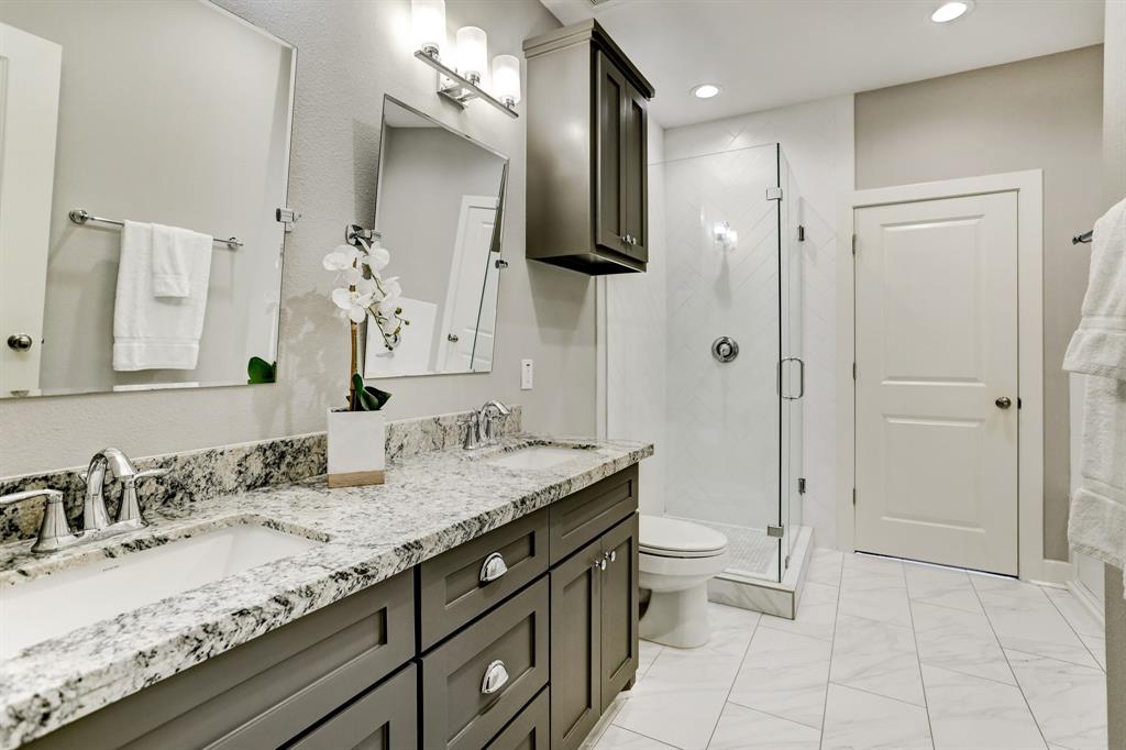 2545 4 Calumet Street, Houston, Texas 77004, 3 Bedrooms Bedrooms, 6 Rooms Rooms,3 BathroomsBathrooms,Single-family,For Sale,Calumet,69461907