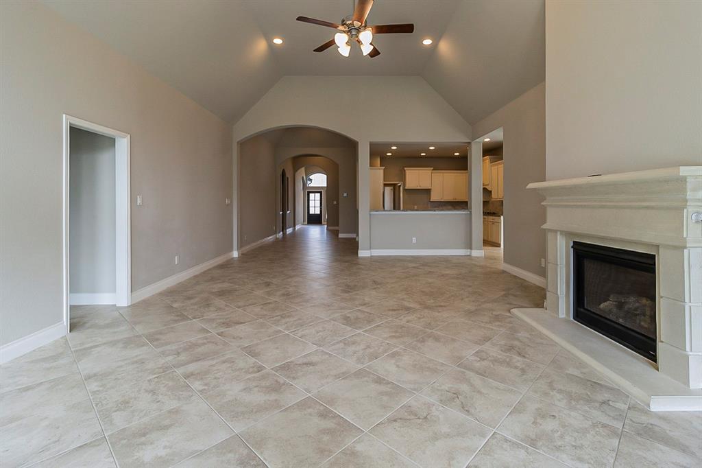 13612 1 Lightning Falls Lane, Pearland, Texas 77584, 4 Bedrooms Bedrooms, 4 Rooms Rooms,3 BathroomsBathrooms,Single-family,For Sale,Lightning Falls,33721509