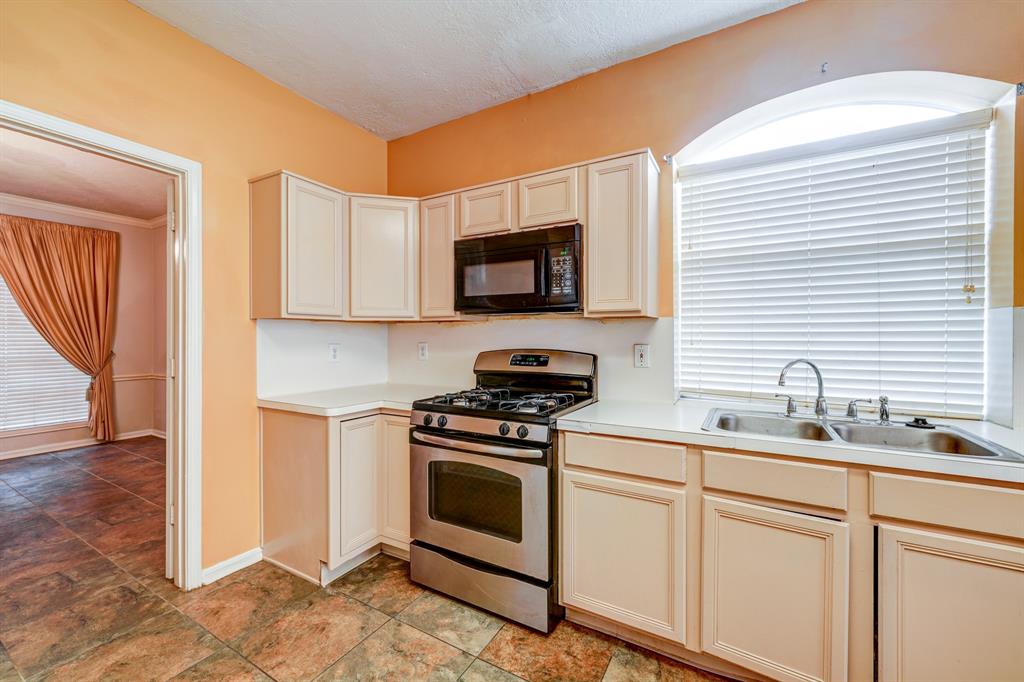 16039 2 Williwaw Drive, Houston, Texas 77083, 6 Bedrooms Bedrooms, 12 Rooms Rooms,3 BathroomsBathrooms,Single-family,For Sale,Williwaw,83897855