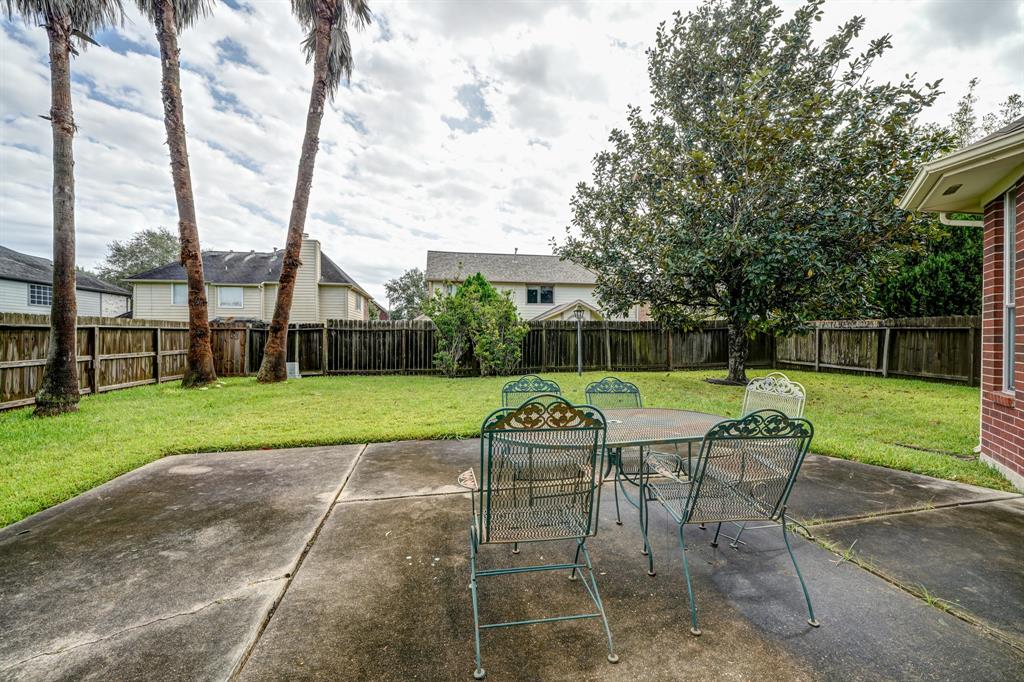 16039 2 Williwaw Drive, Houston, Texas 77083, 6 Bedrooms Bedrooms, 12 Rooms Rooms,3 BathroomsBathrooms,Single-family,For Sale,Williwaw,83897855