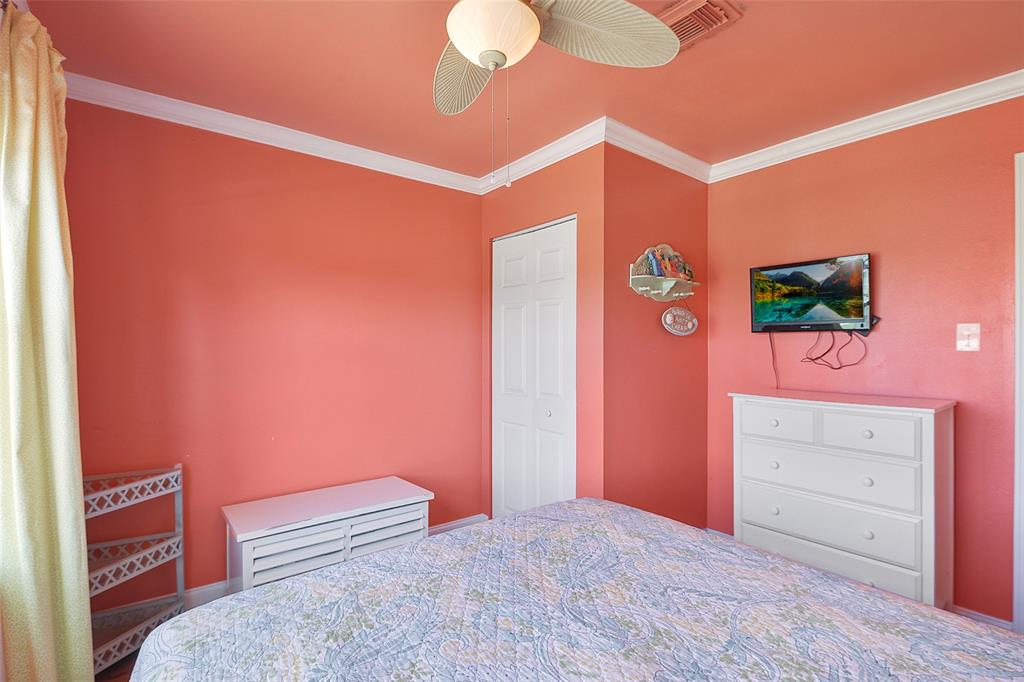 4318 1 Spanish Main, Jamaica Beach, Texas 77554, 3 Bedrooms Bedrooms, 6 Rooms Rooms,2 BathroomsBathrooms,Single-family,For Sale,Spanish Main,56613194