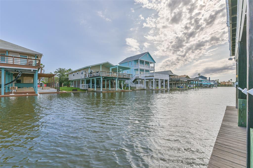 4318 1 Spanish Main, Jamaica Beach, Texas 77554, 3 Bedrooms Bedrooms, 6 Rooms Rooms,2 BathroomsBathrooms,Single-family,For Sale,Spanish Main,56613194