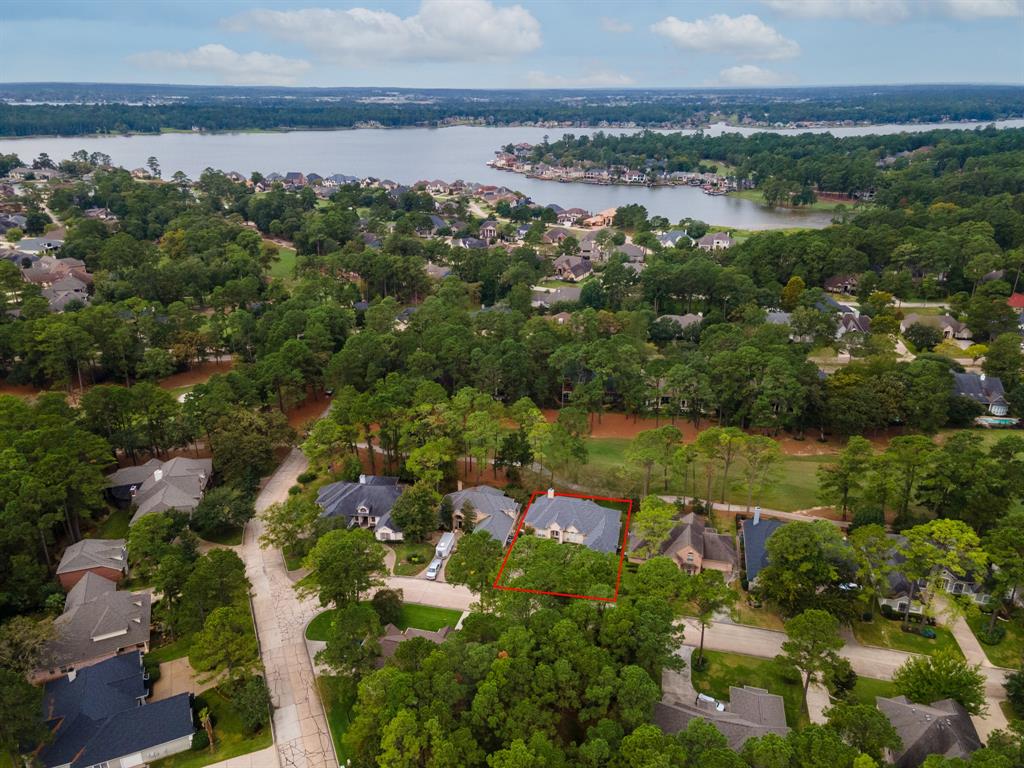 17 1 Fairfield Drive, Montgomery, Texas 77356, 3 Bedrooms Bedrooms, 9 Rooms Rooms,2 BathroomsBathrooms,Single-family,For Sale,Fairfield,85249525