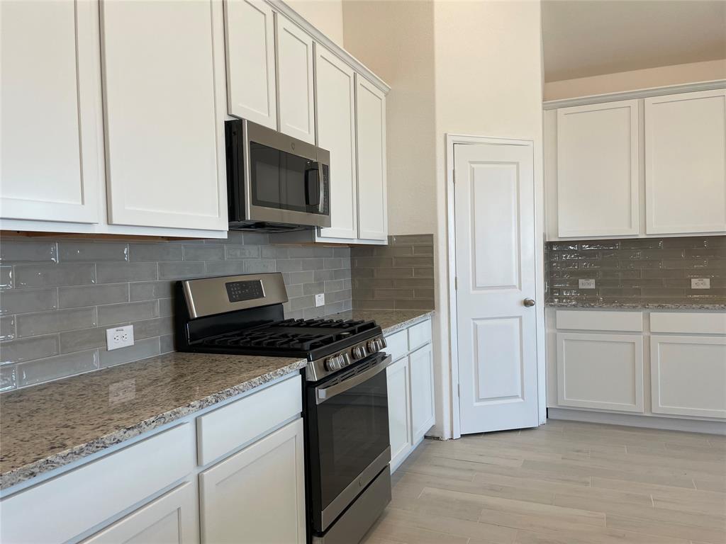 918 1 Summer Village Way, Rosenberg, Texas 77469, 3 Bedrooms Bedrooms, 7 Rooms Rooms,2 BathroomsBathrooms,Single-family,For Sale,Summer Village,65212011