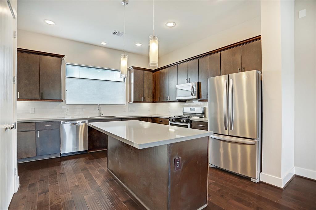 1617 3 MILBY STREET, Houston, Texas 77003, 3 Bedrooms Bedrooms, 7 Rooms Rooms,3 BathroomsBathrooms,Single-family,For Sale,MILBY STREET,83796986