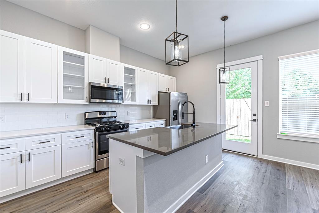 826 3 Berry Sage Lane, Houston, Texas 77022, 4 Bedrooms Bedrooms, 8 Rooms Rooms,2 BathroomsBathrooms,Single-family,For Sale,Berry Sage,57341389