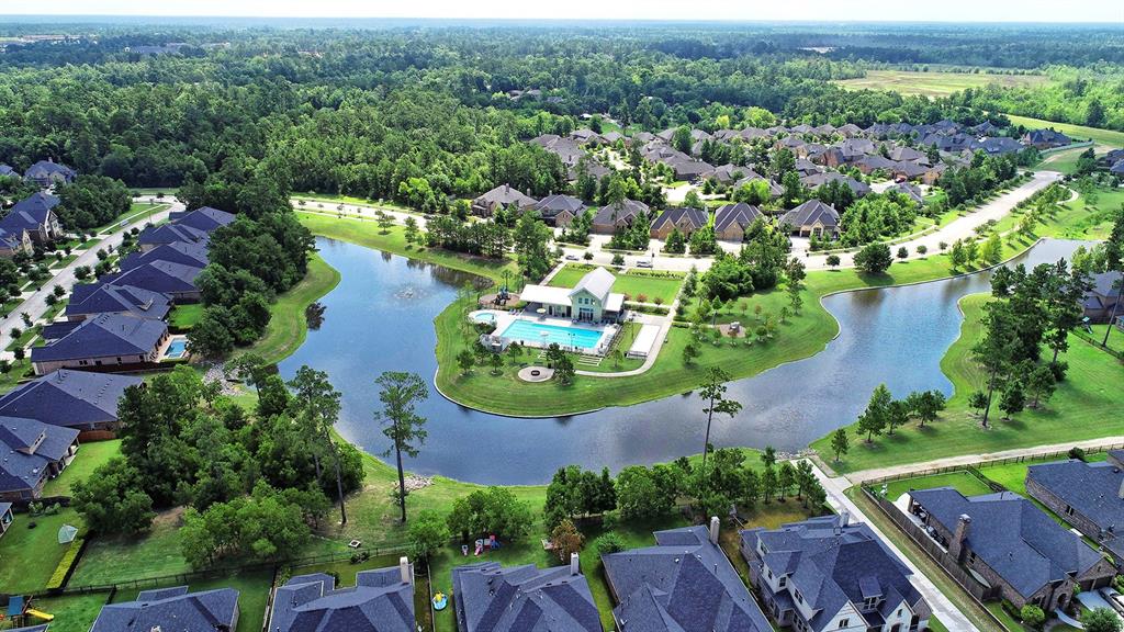 10313 2 Bayou Oaks Drive, Conroe, Texas 77385, 4 Bedrooms Bedrooms, 13 Rooms Rooms,3 BathroomsBathrooms,Single-family,For Sale,Bayou Oaks,64322364