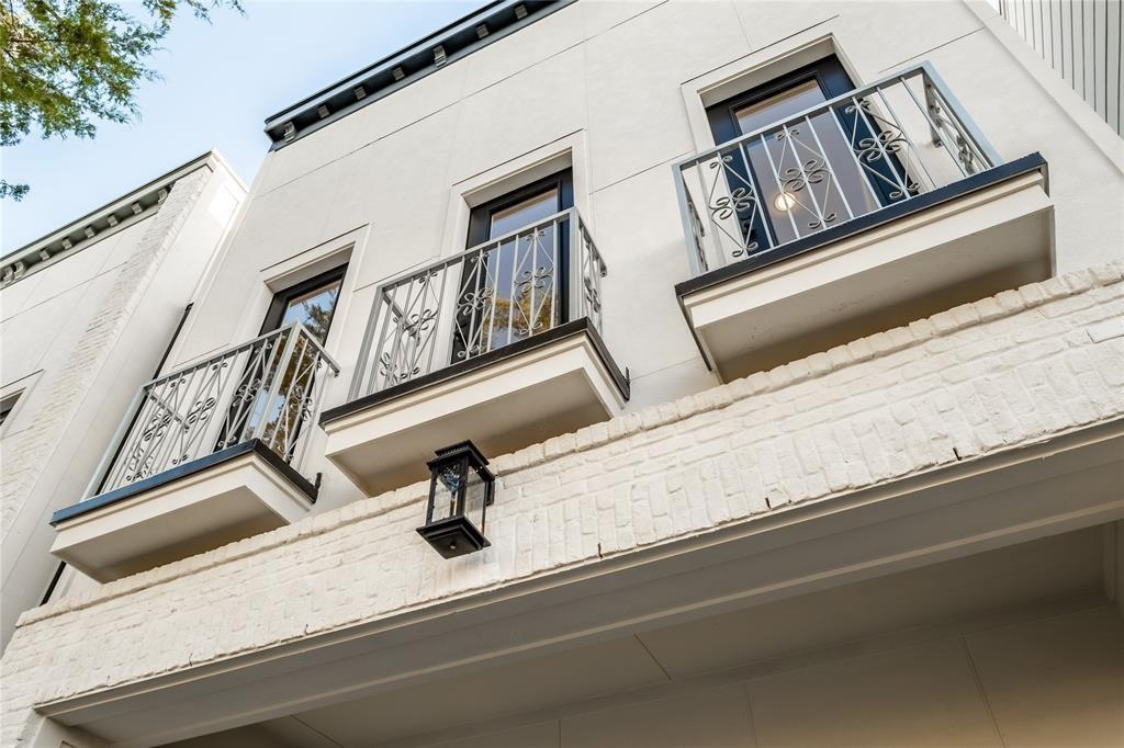 535 2 27th St, Houston, Texas 77008, 3 Bedrooms Bedrooms, 3 Rooms Rooms,2 BathroomsBathrooms,Single-family,For Sale,27th St,74460824
