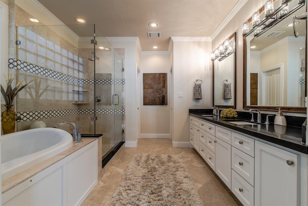 7223 3 Janet Street, Houston, Texas 77055, 3 Bedrooms Bedrooms, 6 Rooms Rooms,3 BathroomsBathrooms,Single-family,For Sale,Janet,74773243