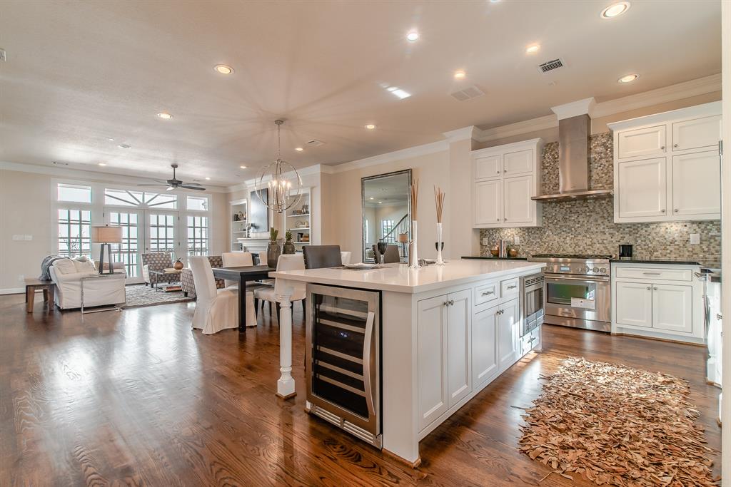 7223 3 Janet Street, Houston, Texas 77055, 3 Bedrooms Bedrooms, 6 Rooms Rooms,3 BathroomsBathrooms,Single-family,For Sale,Janet,74773243
