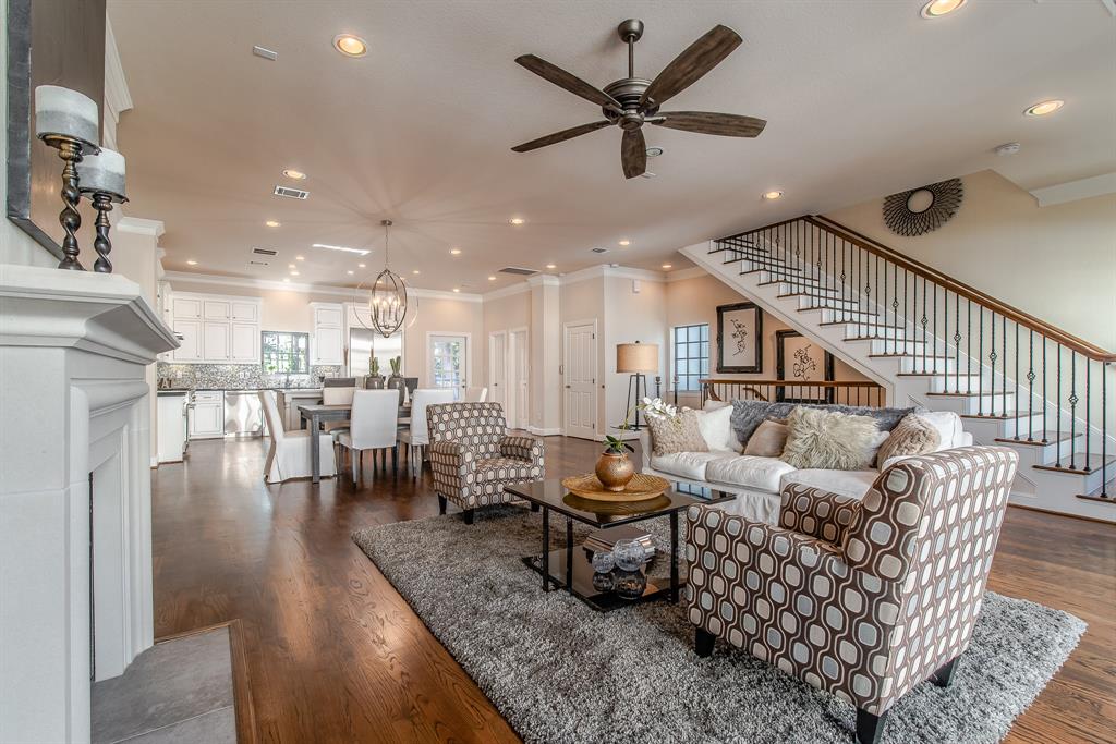 7223 3 Janet Street, Houston, Texas 77055, 3 Bedrooms Bedrooms, 6 Rooms Rooms,3 BathroomsBathrooms,Single-family,For Sale,Janet,74773243
