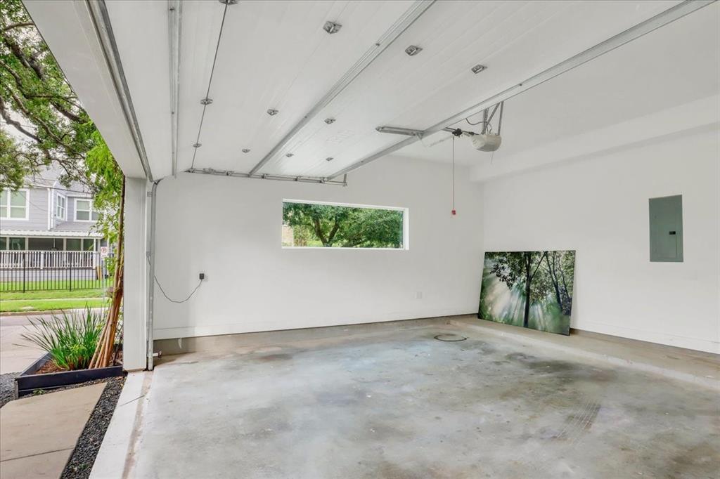 1830 3 Palm Street, Houston, Texas 77004, 4 Bedrooms Bedrooms, 8 Rooms Rooms,3 BathroomsBathrooms,Single-family,For Sale,Palm,71729140