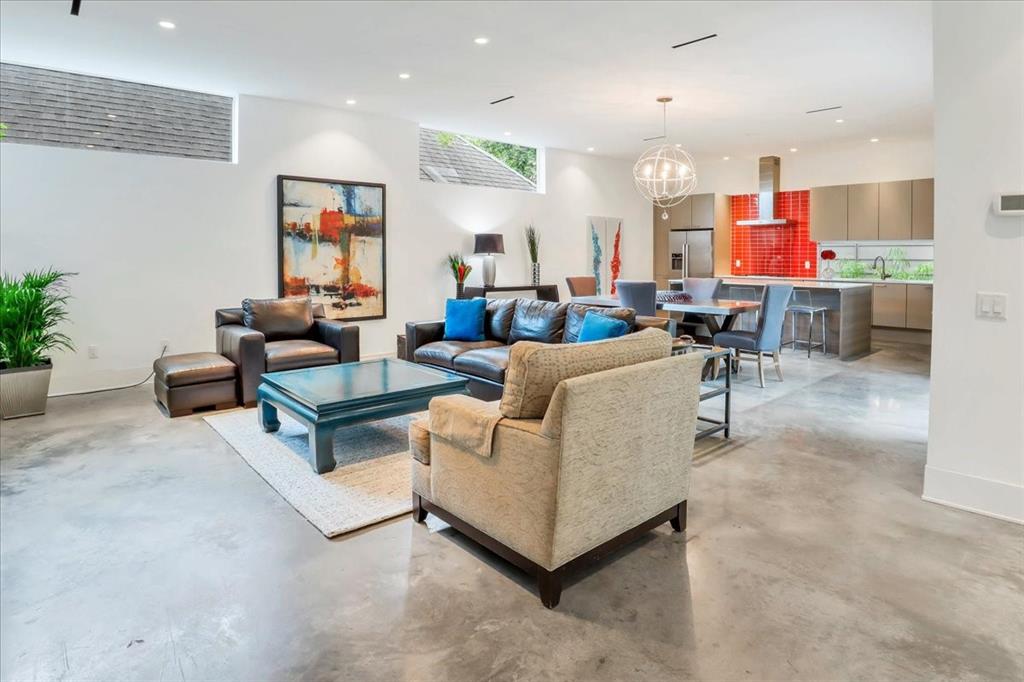 1830 3 Palm Street, Houston, Texas 77004, 4 Bedrooms Bedrooms, 8 Rooms Rooms,3 BathroomsBathrooms,Single-family,For Sale,Palm,71729140