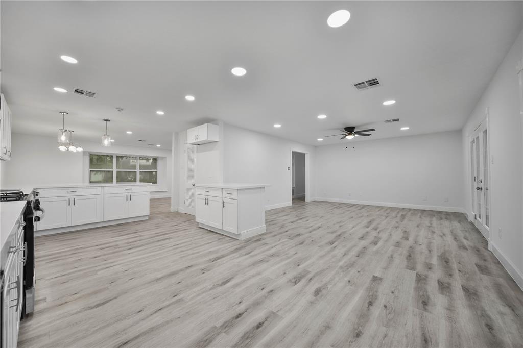 11627 1 Ashcroft Drive, Houston, Texas 77035, 3 Bedrooms Bedrooms, 7 Rooms Rooms,2 BathroomsBathrooms,Single-family,For Sale,Ashcroft,81772032