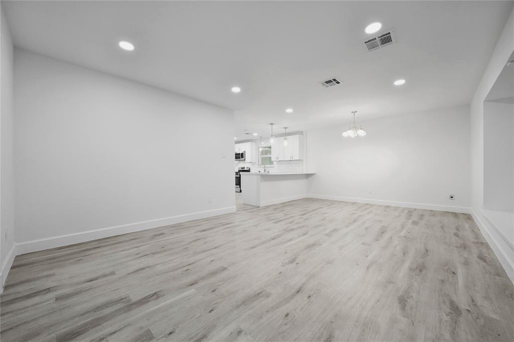 11627 1 Ashcroft Drive, Houston, Texas 77035, 3 Bedrooms Bedrooms, 7 Rooms Rooms,2 BathroomsBathrooms,Single-family,For Sale,Ashcroft,81772032