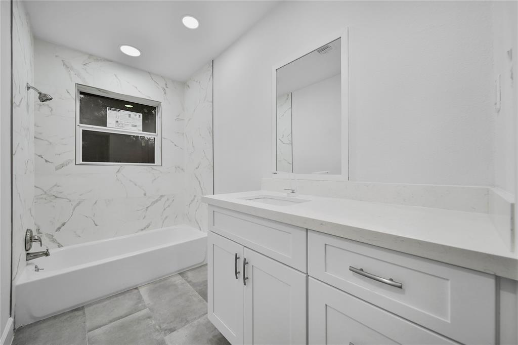 11627 1 Ashcroft Drive, Houston, Texas 77035, 3 Bedrooms Bedrooms, 7 Rooms Rooms,2 BathroomsBathrooms,Single-family,For Sale,Ashcroft,81772032