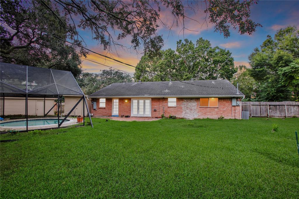 11627 1 Ashcroft Drive, Houston, Texas 77035, 3 Bedrooms Bedrooms, 7 Rooms Rooms,2 BathroomsBathrooms,Single-family,For Sale,Ashcroft,81772032