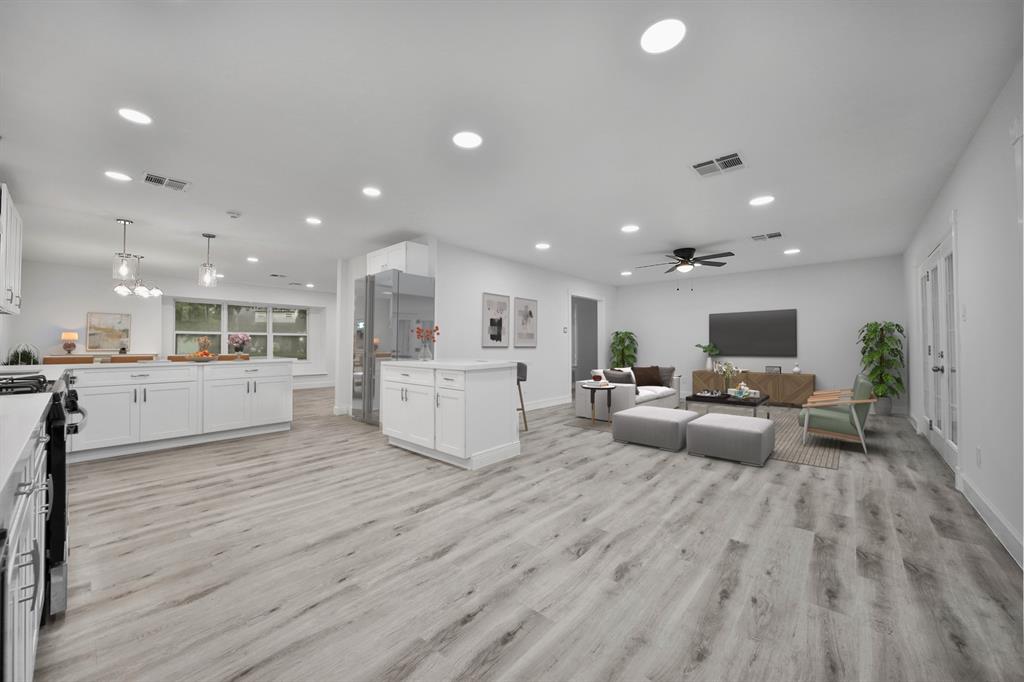 11627 1 Ashcroft Drive, Houston, Texas 77035, 3 Bedrooms Bedrooms, 7 Rooms Rooms,2 BathroomsBathrooms,Single-family,For Sale,Ashcroft,81772032