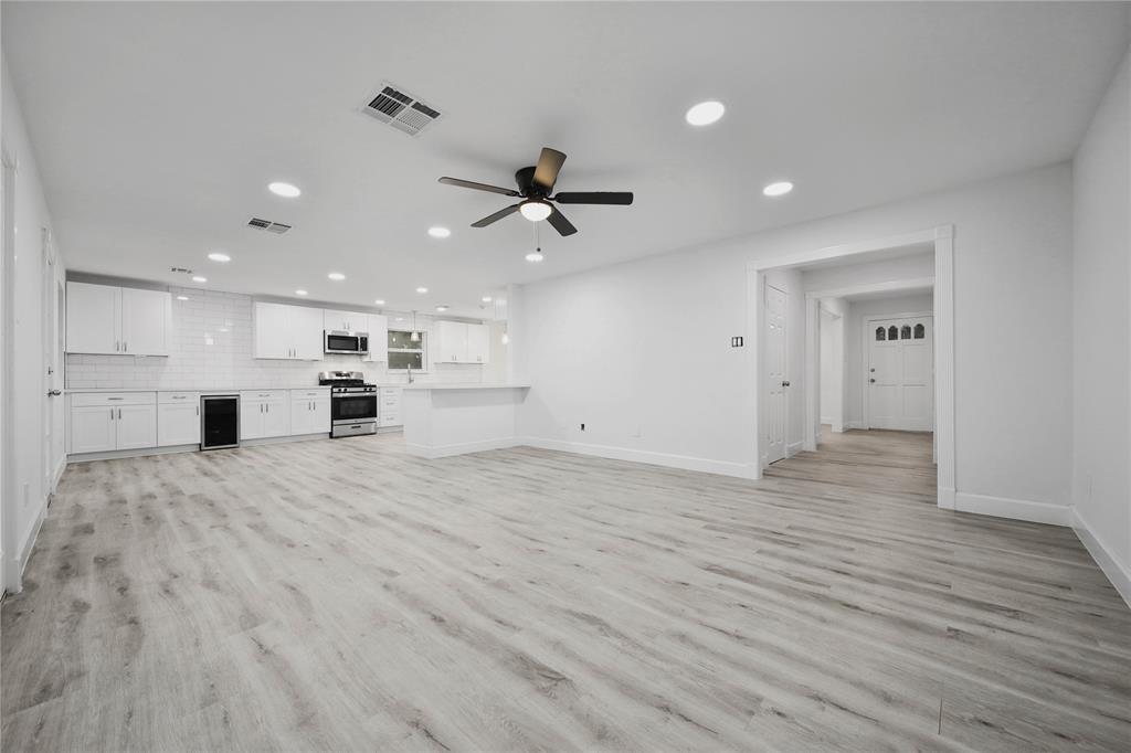 11627 1 Ashcroft Drive, Houston, Texas 77035, 3 Bedrooms Bedrooms, 7 Rooms Rooms,2 BathroomsBathrooms,Single-family,For Sale,Ashcroft,81772032
