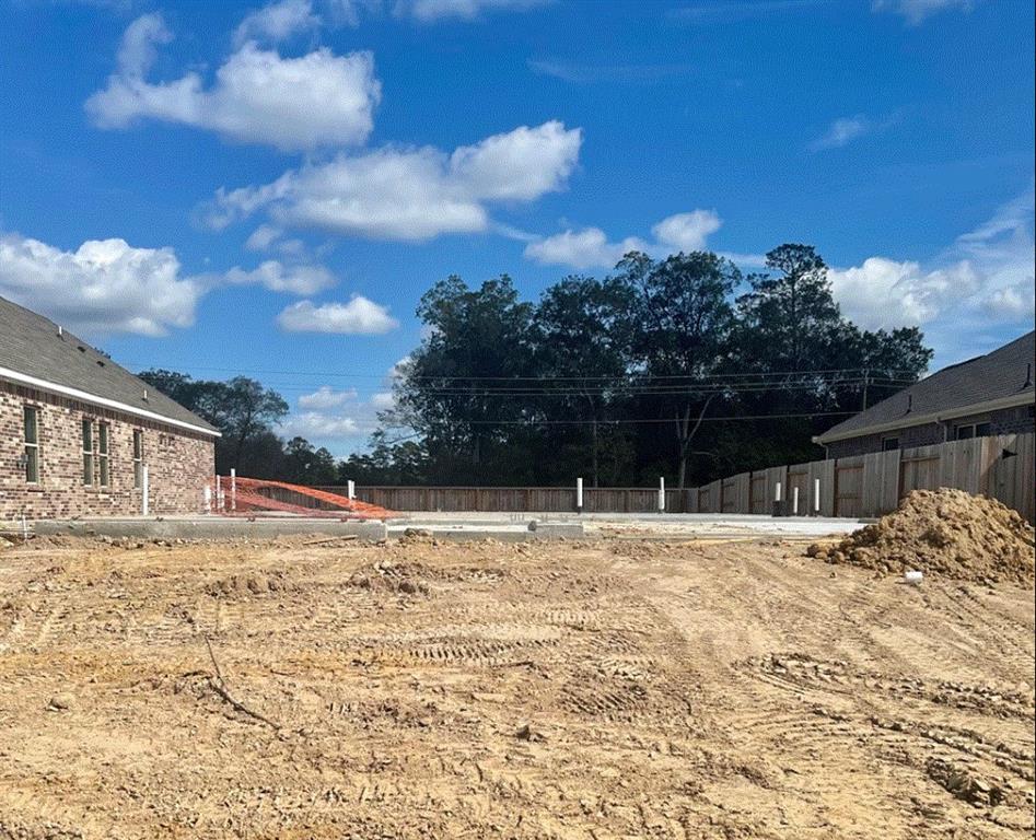 19039 2 Pinewood Grove Trail, New Caney, Texas 77357, 4 Bedrooms Bedrooms, 9 Rooms Rooms,3 BathroomsBathrooms,Single-family,For Sale,Pinewood Grove,67112492