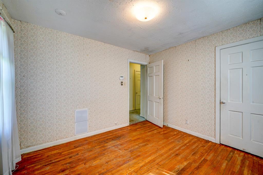 5542 1 Navarro Street, Houston, Texas 77056, 3 Bedrooms Bedrooms, 7 Rooms Rooms,1 BathroomBathrooms,Single-family,For Sale,Navarro,67150529
