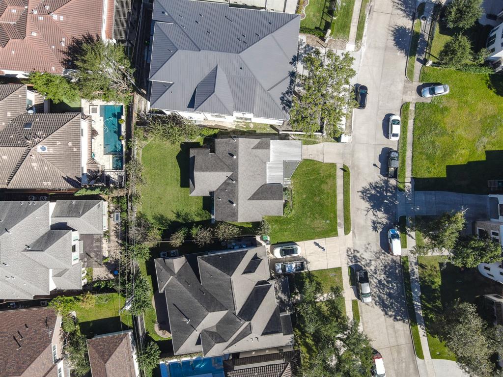 5542 1 Navarro Street, Houston, Texas 77056, 3 Bedrooms Bedrooms, 7 Rooms Rooms,1 BathroomBathrooms,Single-family,For Sale,Navarro,67150529