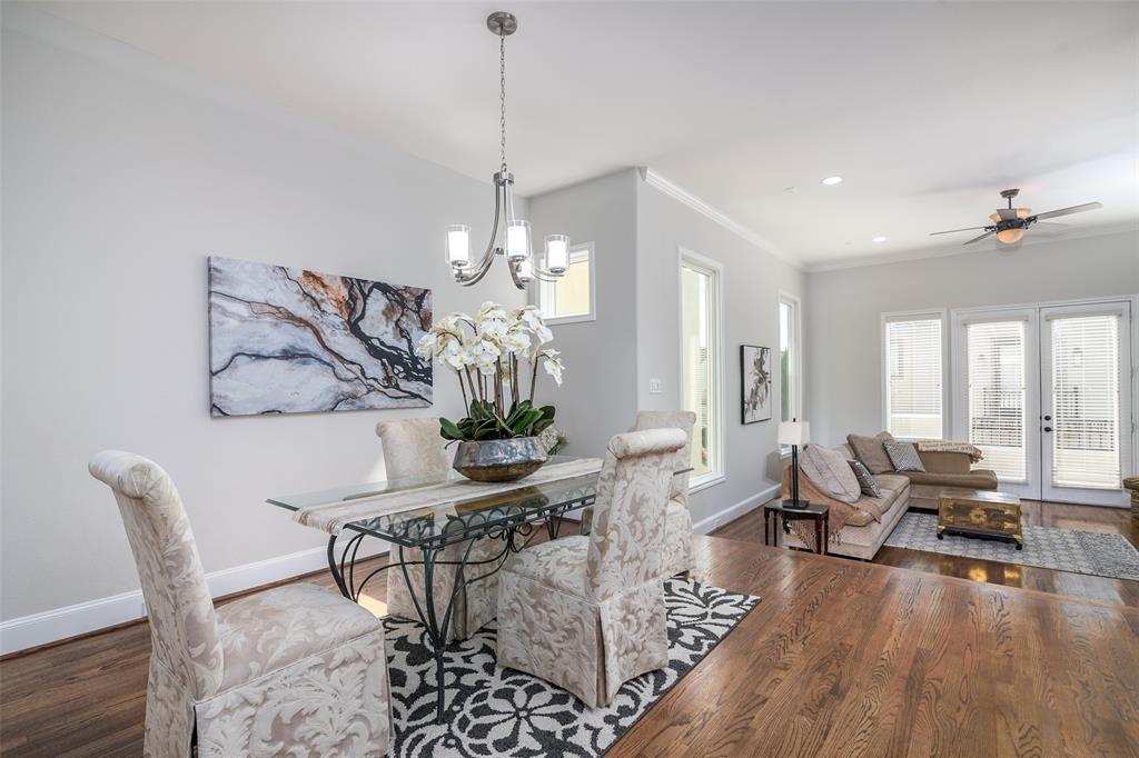 939 4 Queen Annes Road, Houston, Texas 77024, 3 Bedrooms Bedrooms, 6 Rooms Rooms,3 BathroomsBathrooms,Single-family,For Sale,Queen Annes,88181232