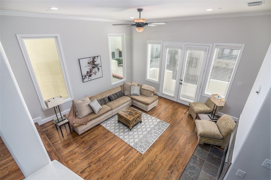 939 4 Queen Annes Road, Houston, Texas 77024, 3 Bedrooms Bedrooms, 6 Rooms Rooms,3 BathroomsBathrooms,Single-family,For Sale,Queen Annes,88181232