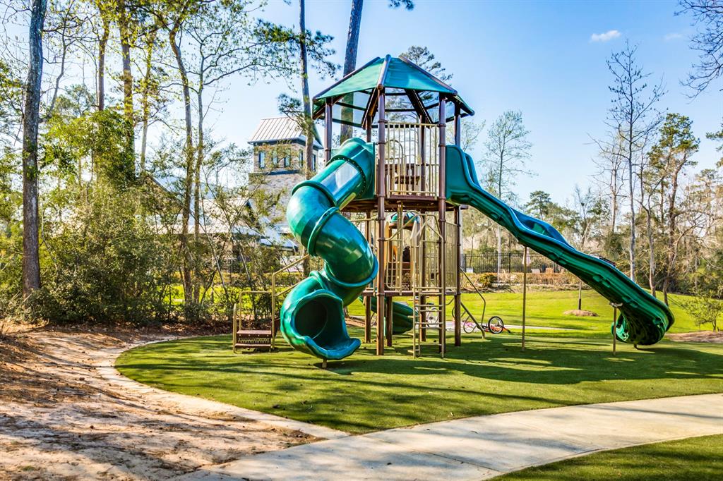 907 1 Marina Breeze Lane, Pinehurst, Texas 77362, 4 Bedrooms Bedrooms, 9 Rooms Rooms,4 BathroomsBathrooms,Single-family,For Sale,Marina Breeze,89908633